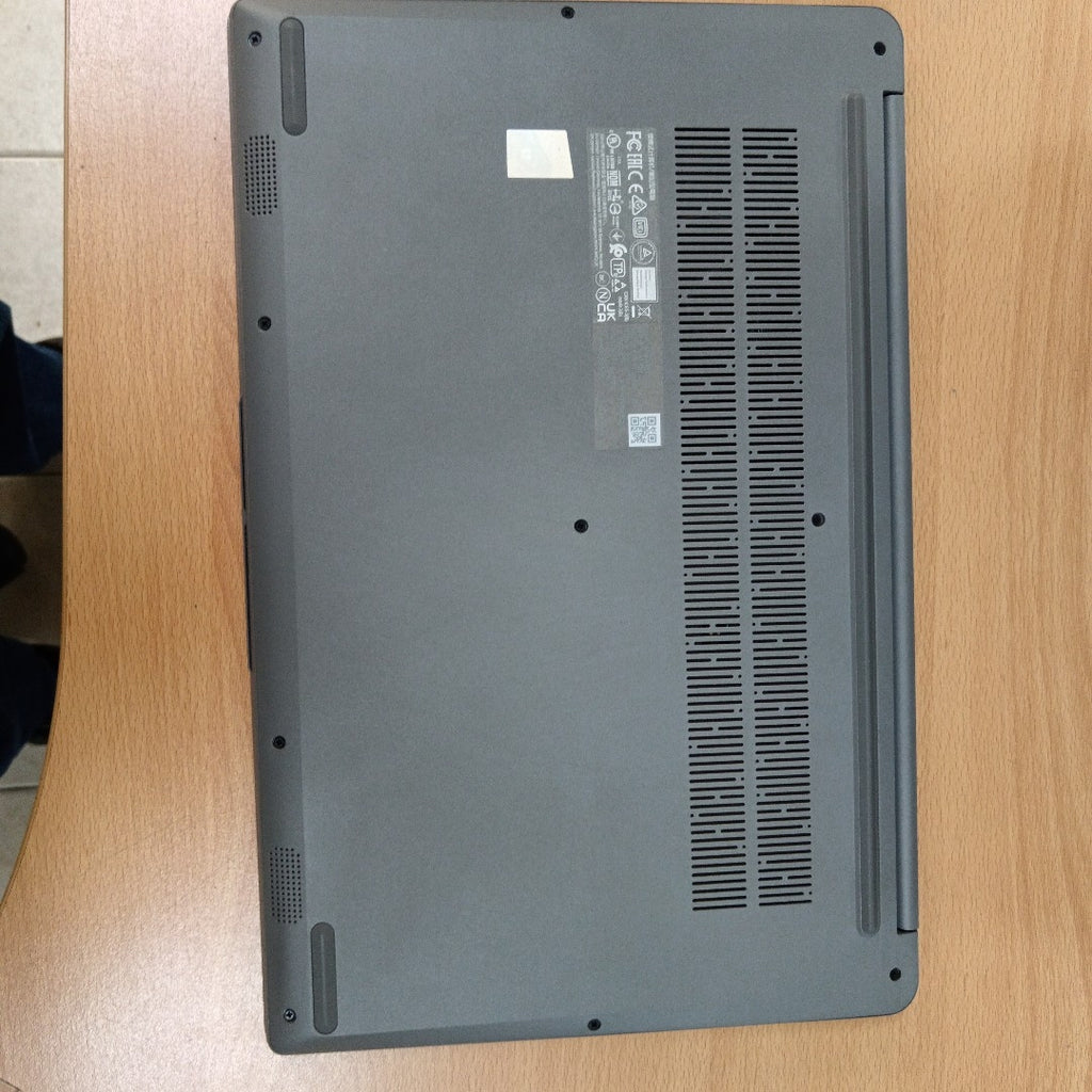 LAPTOP LENOVO IDEAPAD 1 15AMN7 (2023) 256 GB SSD 8 GB RAM (SEMINUEVO)