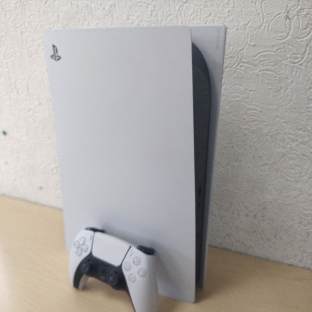 CONSOLA DE VIDEOJUEGO SONY PS5 825 SSD (SEMINUEVO)