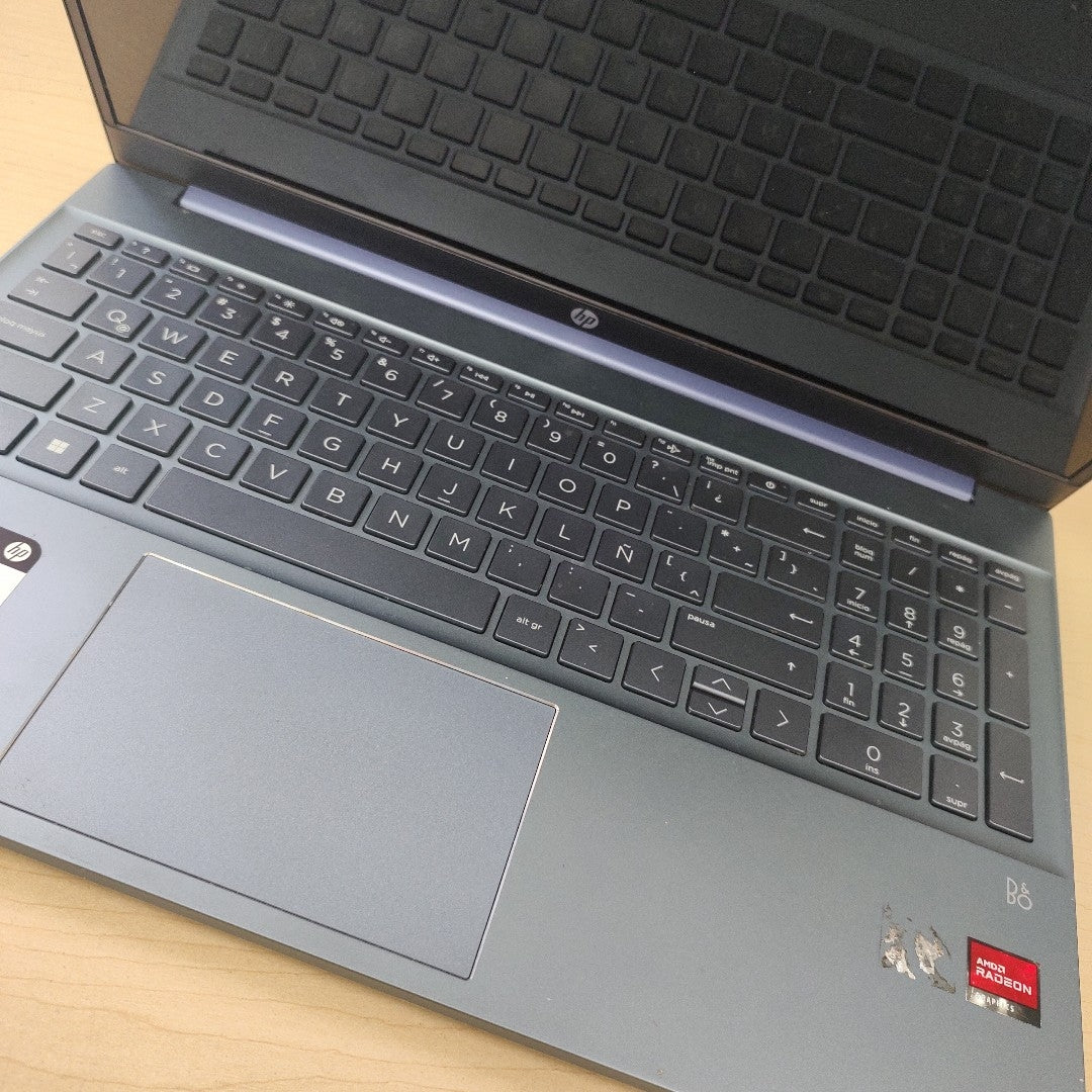 LAPTOP HP PAVILION 15-EH1509LA (2022) 512 GB SSD 8 GB RAM (SEMINUEVO)