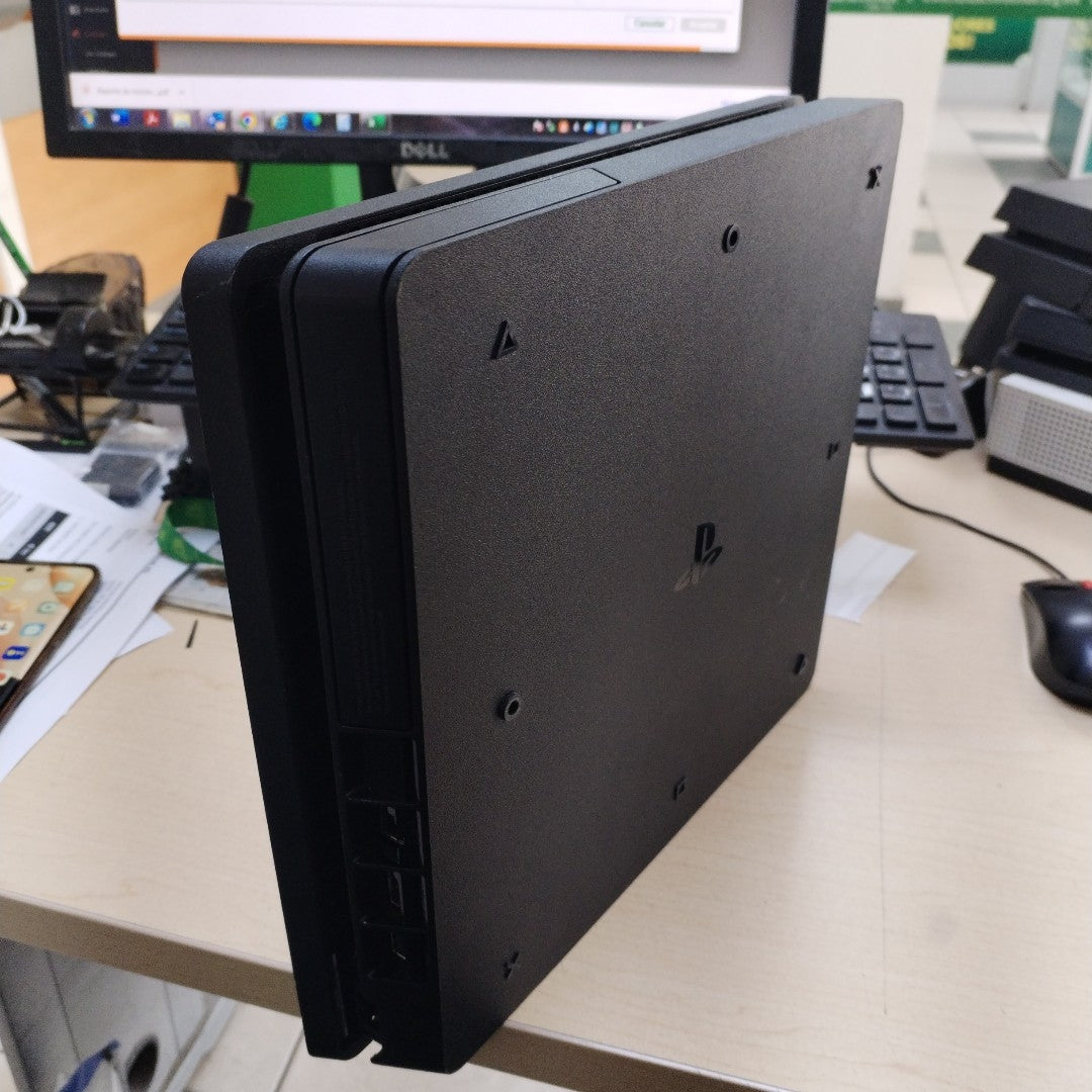 CONSOLA DE VIDEOJUEGO SONY PS4 SLIM 1 TB (SEMINUEVO)