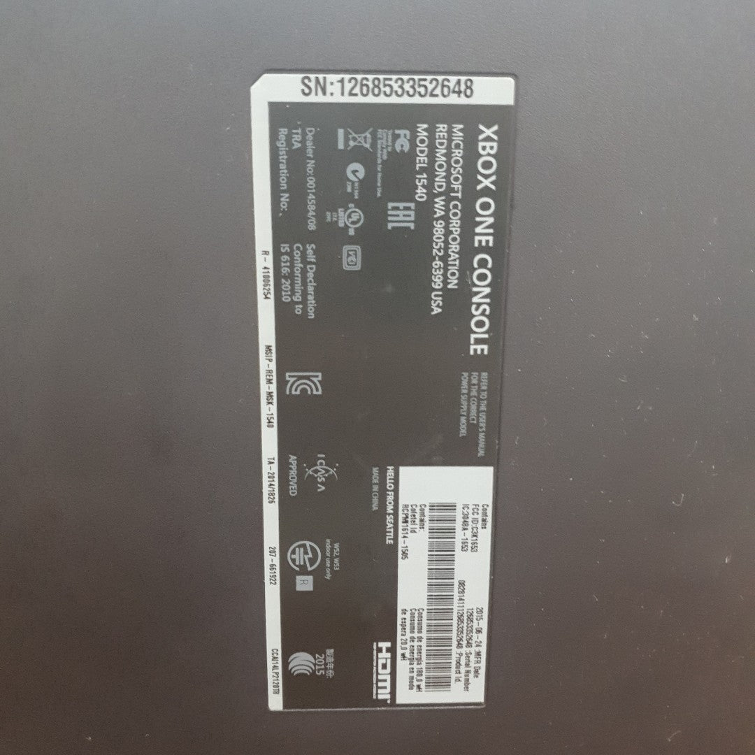 CONSOLA DE VIDEOJUEGO MICROSOFT XBOX ONE 1 TB (SEMINUEVO)