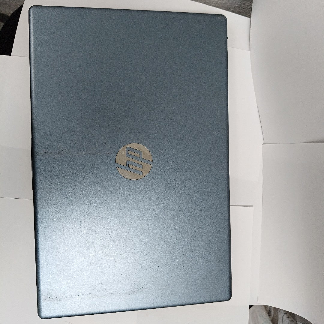LAPTOP HP 15-FD0026LA (2024) 512 GB SSD 8 GB RAM (SEMINUEVO)