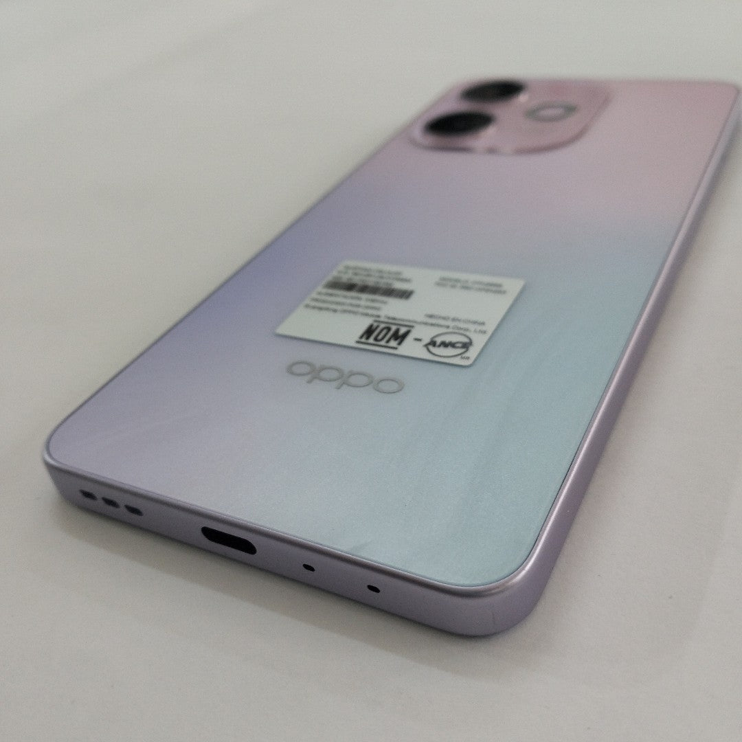 CELULAR OPPO  A5 PRO 5G CPH2695 (2025) 256 GB 8 GB RAM (SEMINUEVO)