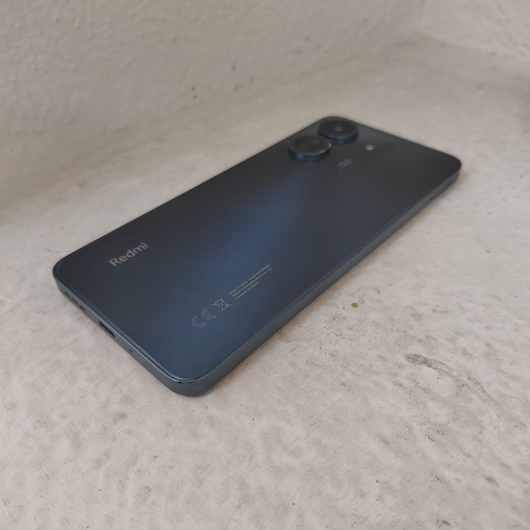 CELULAR XIAOMI REDMI 13C 23100RN82L (2023) 256 GB 8 GB RAM (SEMINUEVO)