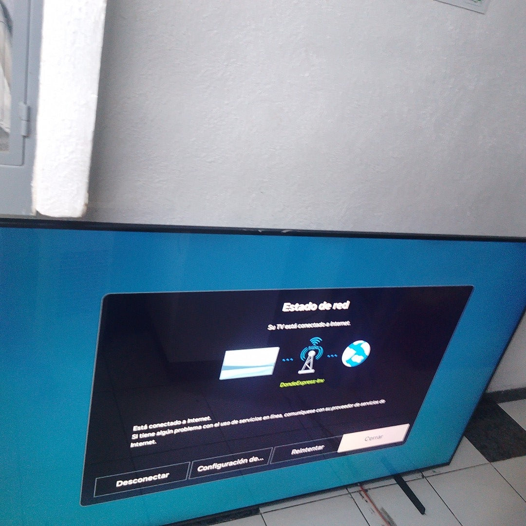 PANTALLA SAMSUNG UN70DU7000F (2024) 70" OLED 4K (SEMINUEVO)