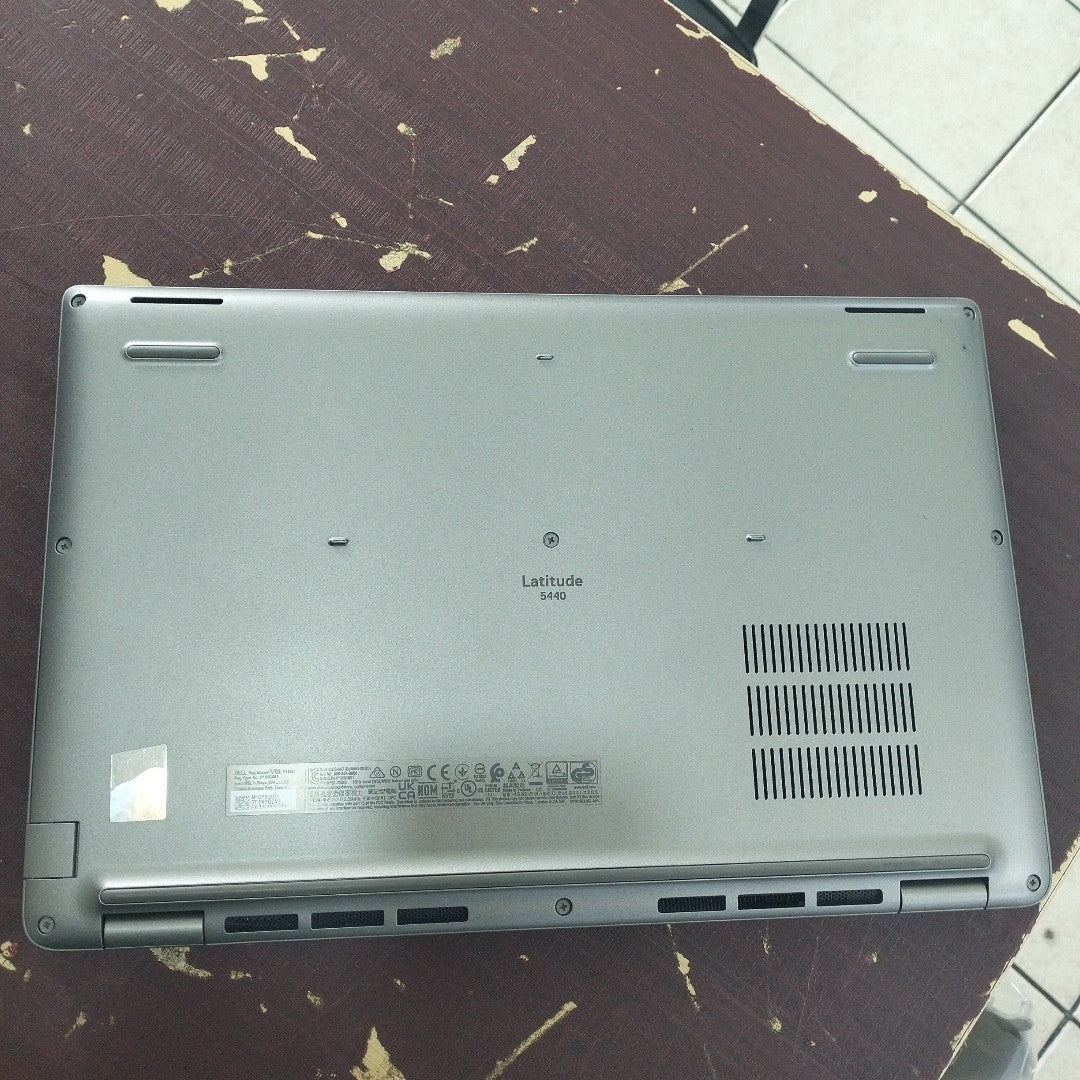 LAPTOP DELL LATITUDE 5440 (2023) 512 GB SSD 16 GB RAM (SEMINUEVO)