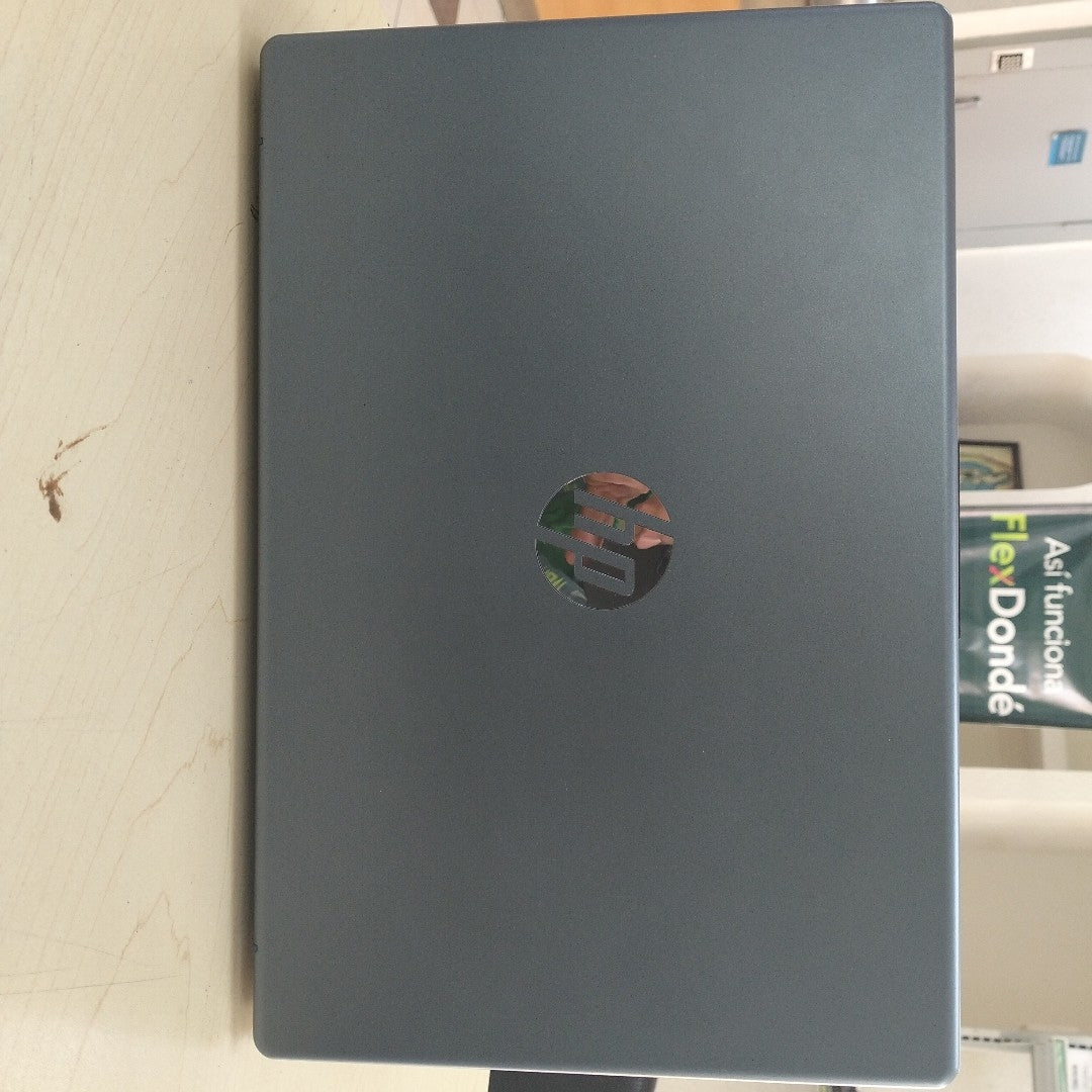 LAPTOP HP 14-EM0002LA (2023) 512 GB SSD 8 GB RAM (SEMINUEVO)