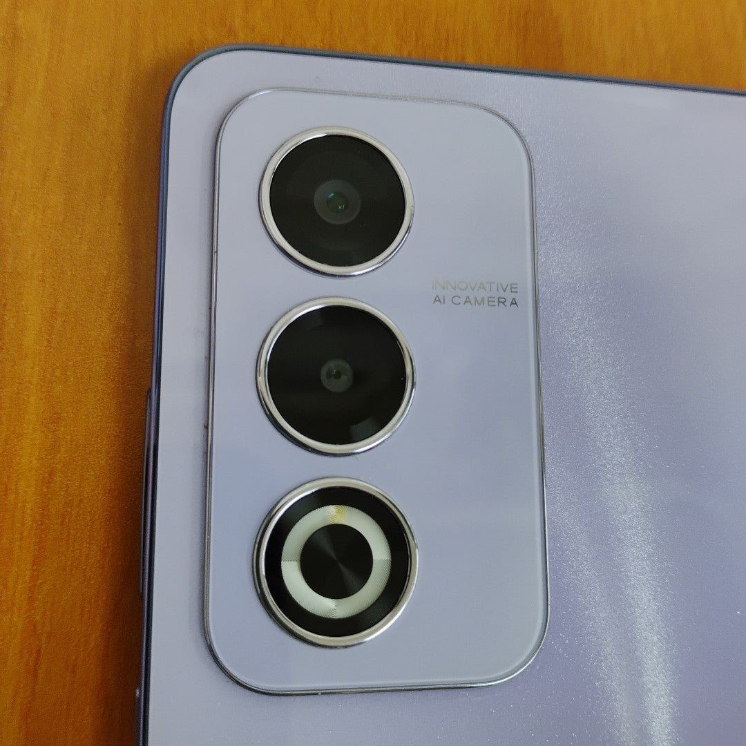 CELULAR OPPO  A80 5G CPH2639 (2024) 256 GB 8 GB RAM (SEMINUEVO)