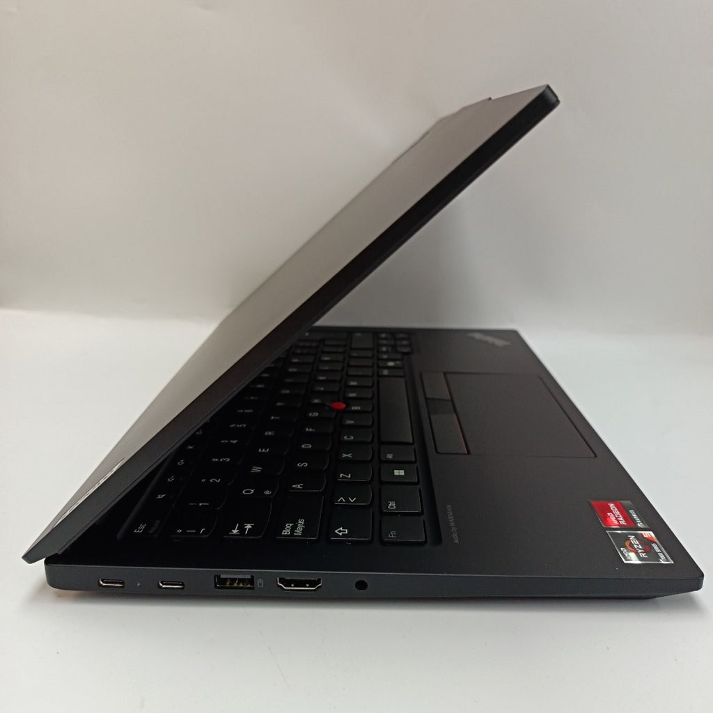 LAPTOP LENOVO THINKPAD E14 GEN 6 (2025) 256 GB SSD 8 GB RAM (SEMINUEVO)