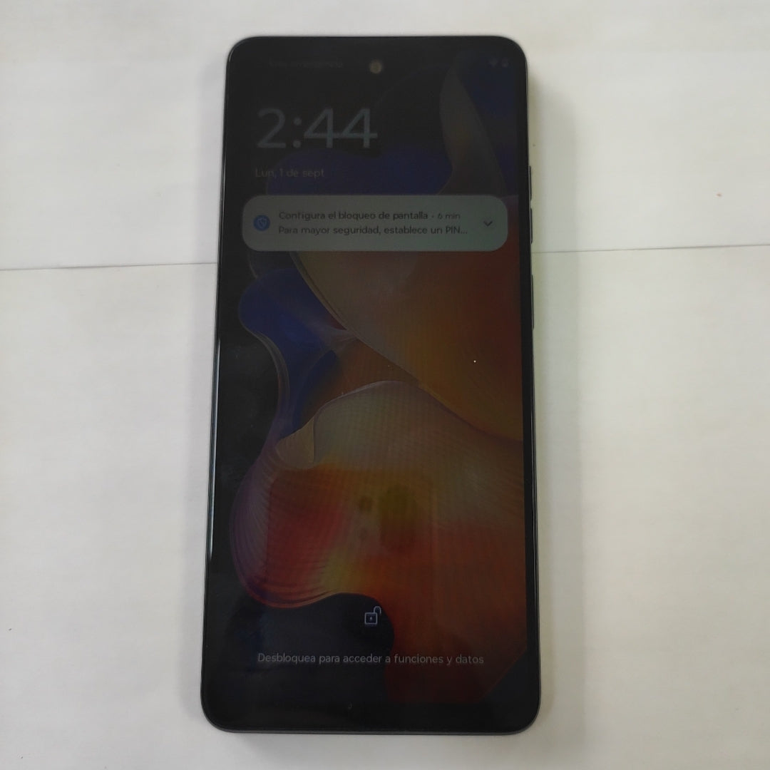 CELULAR MOTOROLA MOTO G24 XT2423-1 (2024) 256 GB 4 GB RAM (SEMINUEVO)