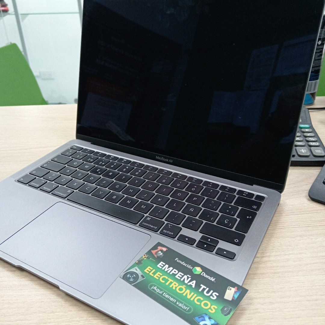 LAPTOP APPLE MACBOOK AIR 13" 2020 1.1 A2179 512 GB SSD 8 GB RAM (SEMINUEVO)