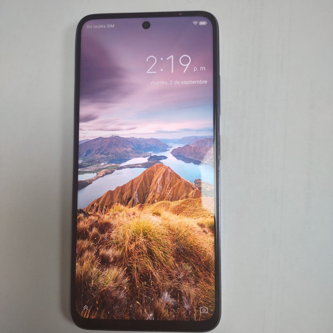 CELULAR ZTE AXON 60 Z2356 (2024) 256 GB 6 GB RAM (SEMINUEVO)