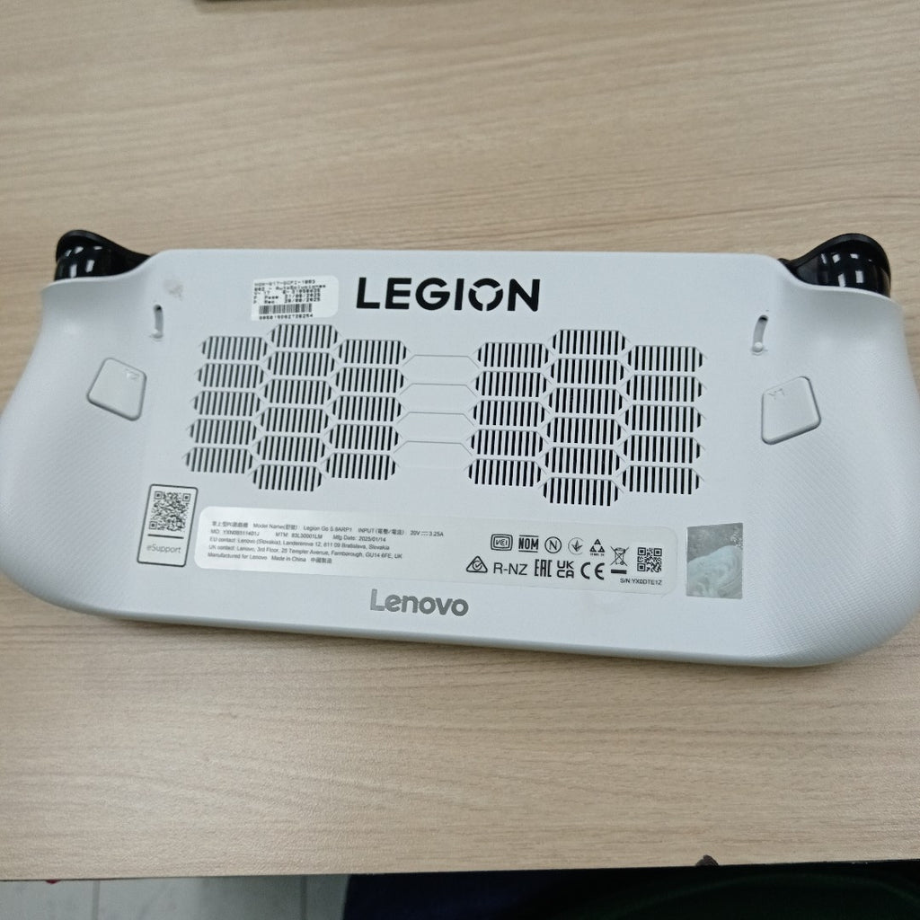 CONSOLA DE VIDEOJUEGO LENOVO LEGION GO S (2025) 512 GB SSD 16 GB RAM (SEMINUEVO)