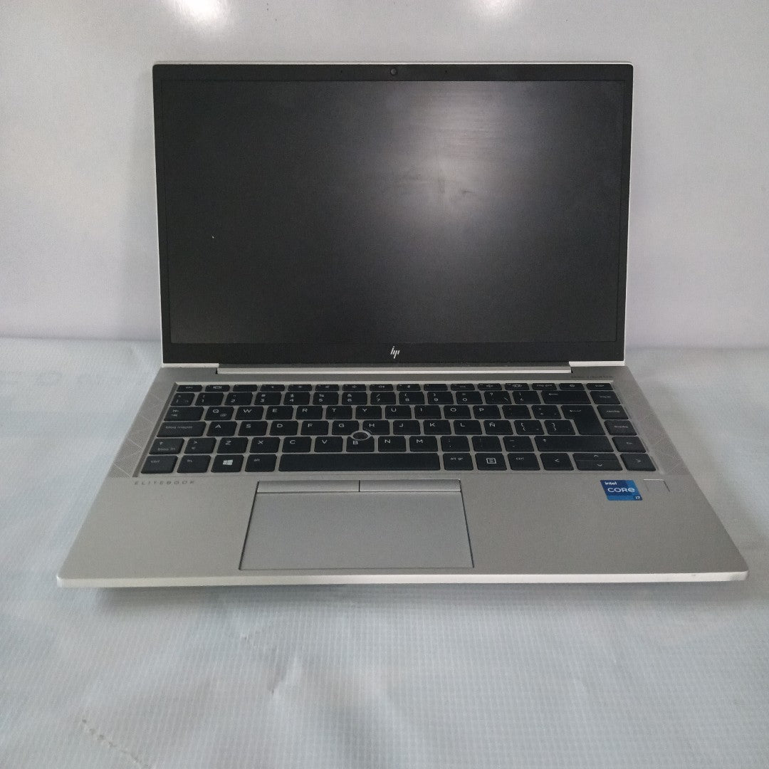 LAPTOP HP ELITEBOOK 840 G8 (2023) 256 GB SSD 16 GB RAM (SEMINUEVO)