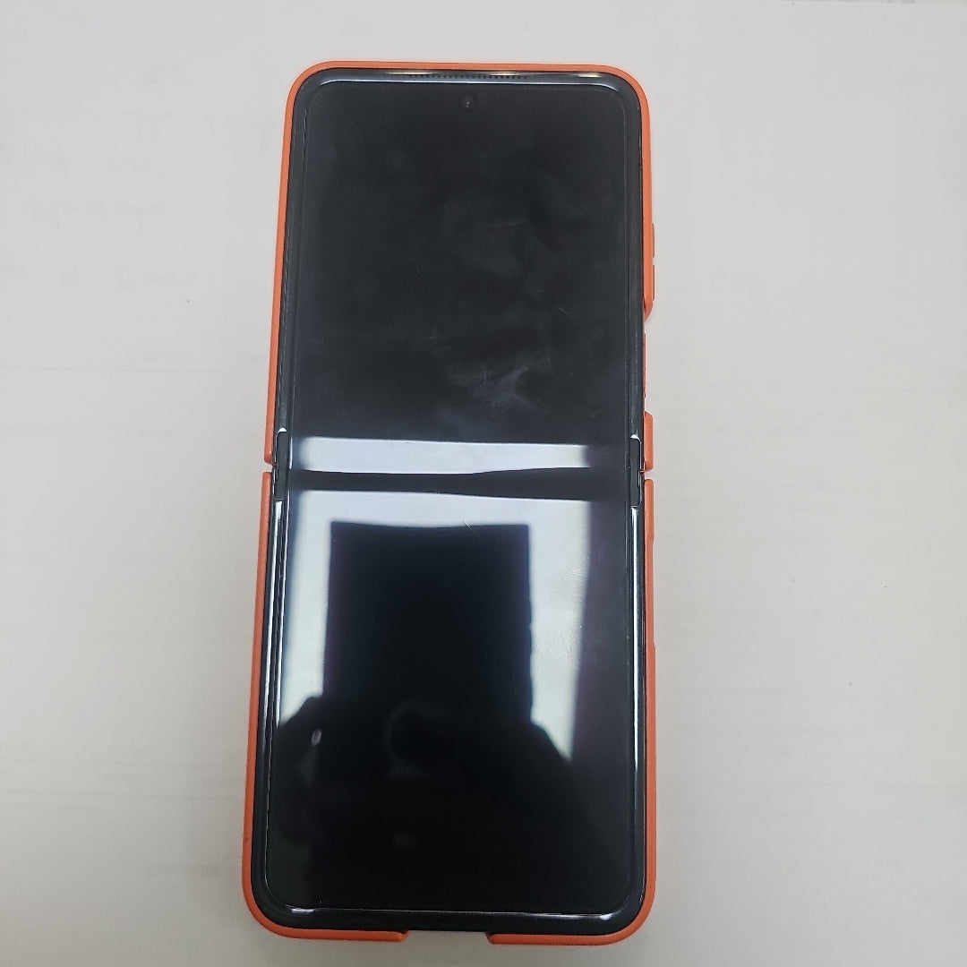 CELULAR MOTOROLA RAZR 50 5G XT2453-1 512 GB 12 GB RAM (SEMINUEVO)