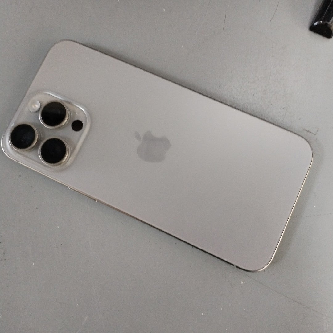 CELULAR APPLE IPHONE 15 PRO MAX A3105 (2023) 256 GB 8 GB RAM (SEMINUEVO)