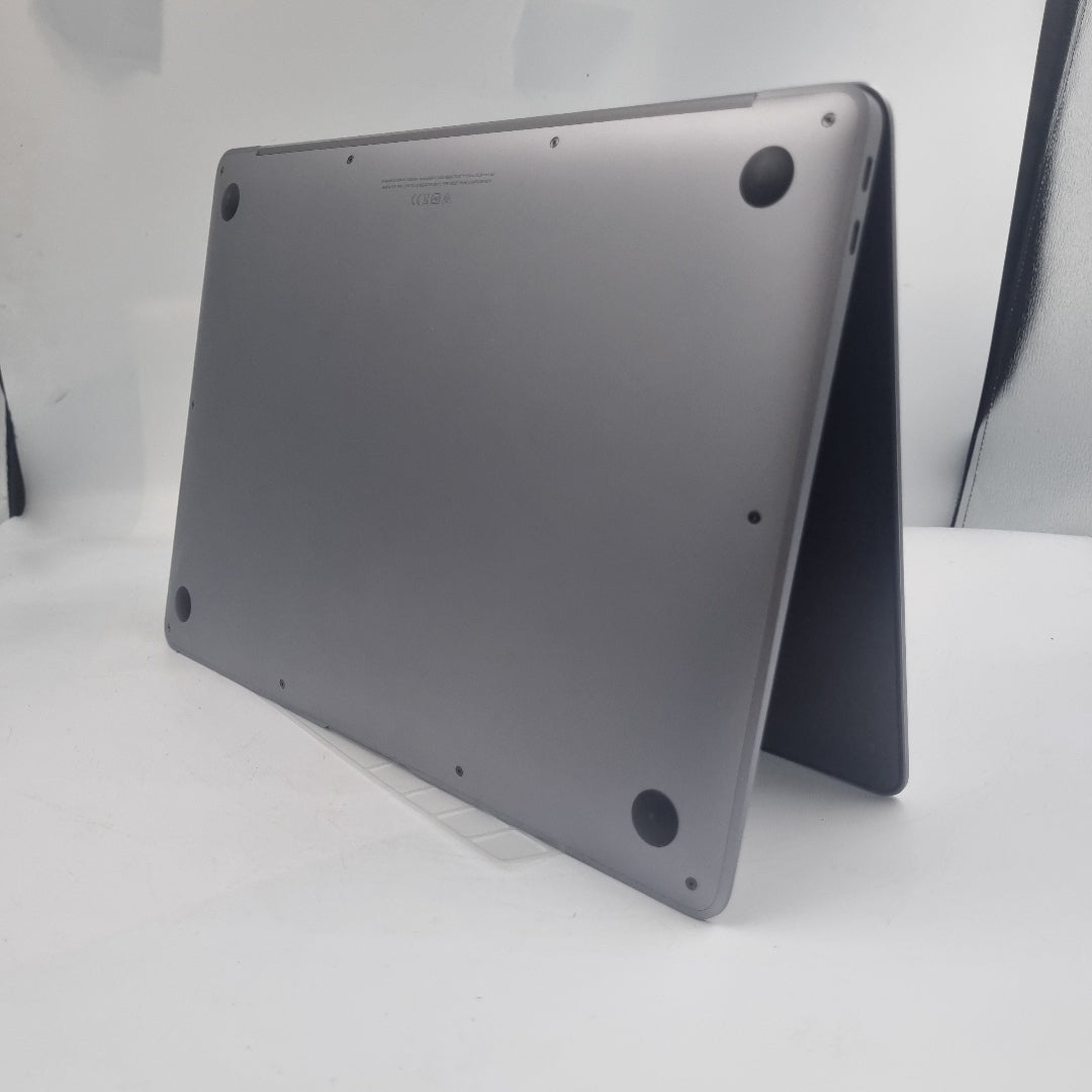 LAPTOP APPLE MACBOOK AIR 13" 2020 3.2 A2337 256 GB SSD 8 GB RAM (SEMINUEVO)