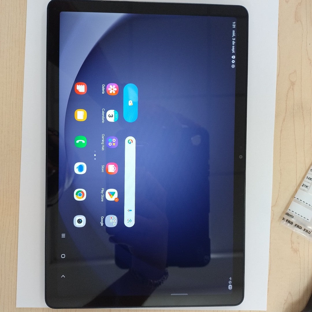 TABLETA SAMSUNG GALAXY TAB A9+ 5G SM-X218U (2023) 64 GB 4 GB RAM (SEMINUEVO)