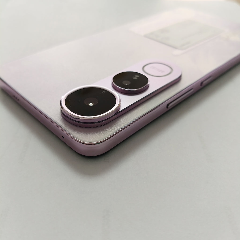 CELULAR VIVO V50 LITE V2441 (2025) 256 GB 8 GB RAM (SEMINUEVO)