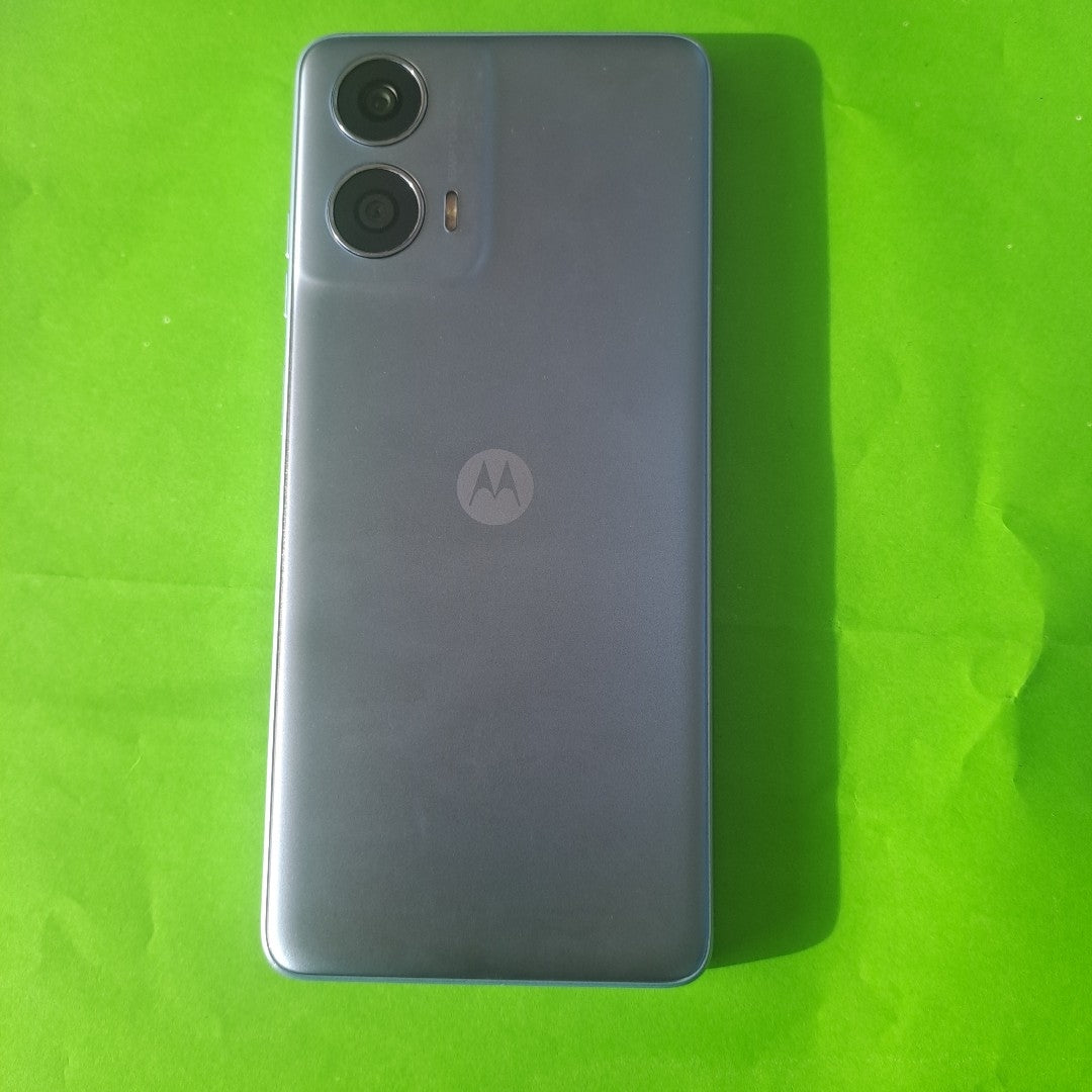 CELULAR MOTOROLA MOTO G24 POWER XT2425-1 (2024) 256 GB 8 GB RAM (SEMINUEVO)