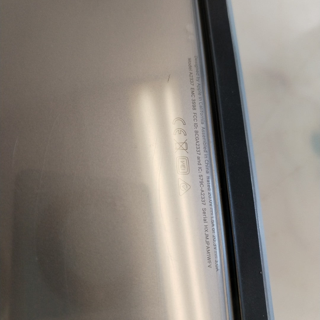 LAPTOP APPLE MACBOOK AIR 13" 2020 3.2 A2337 256 GB SSD 8 GB RAM (SEMINUEVO)