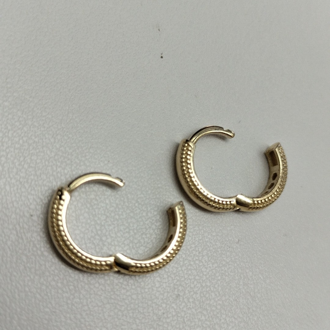 HUGGIES ORO 14K 2.4 (NUEVO)