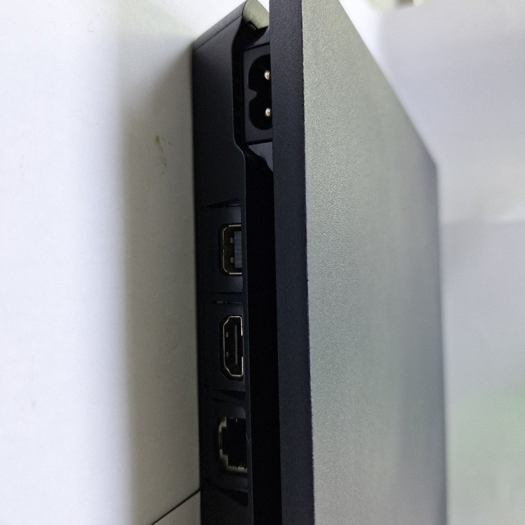 CONSOLA DE VIDEOJUEGO SONY PS4 1 TB (SEMINUEVO)