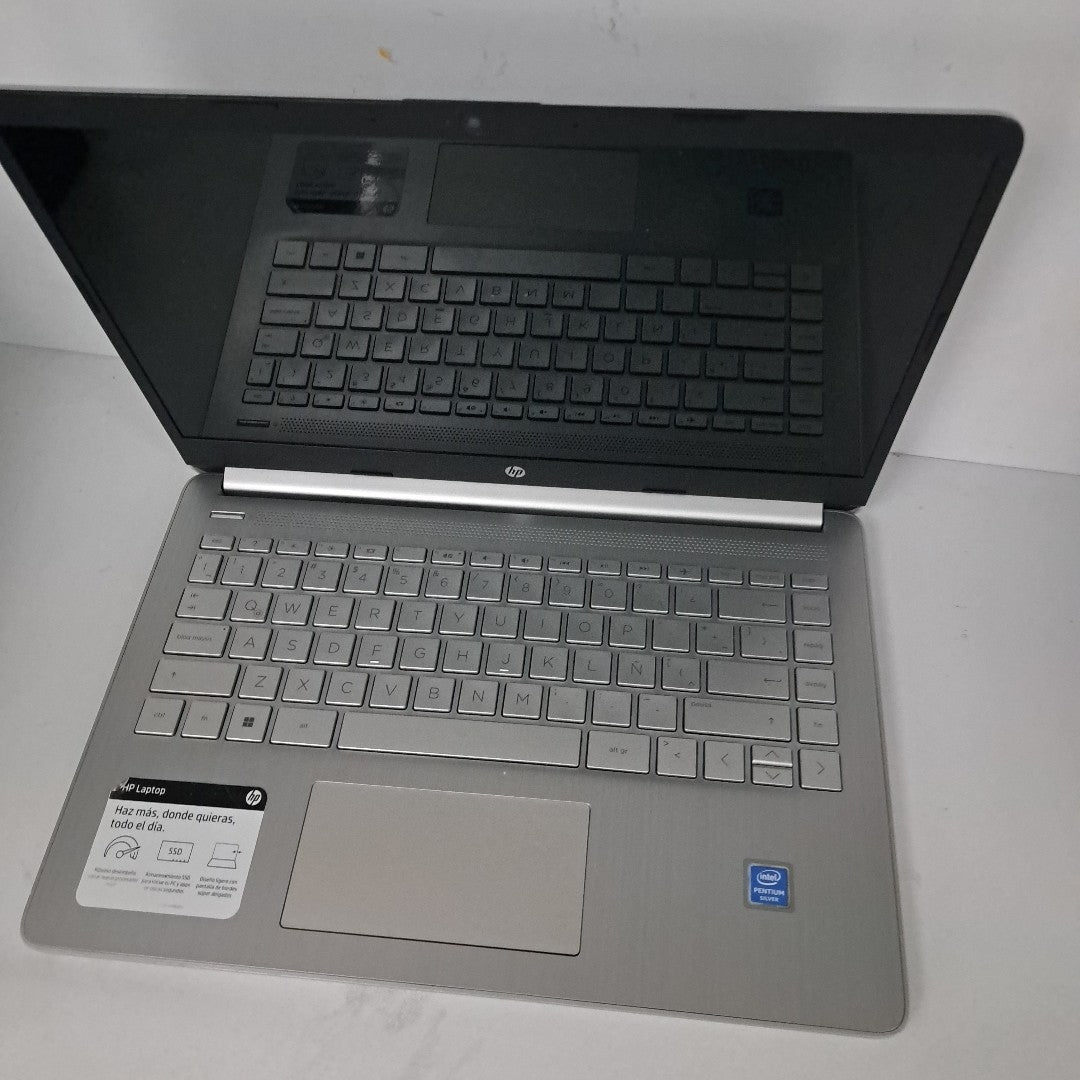 LAPTOP HP 14-DQ0505LA (2023) 256 GB SSD 8 GB RAM (SEMINUEVO)