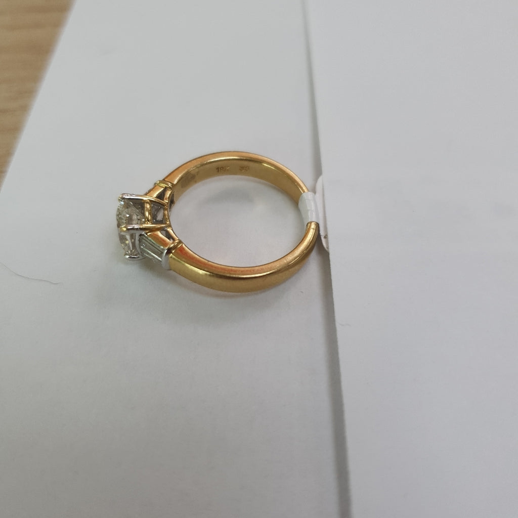 ANILLITO. ORO. 18 K 5.9 GRMS (SEMINUEVO)