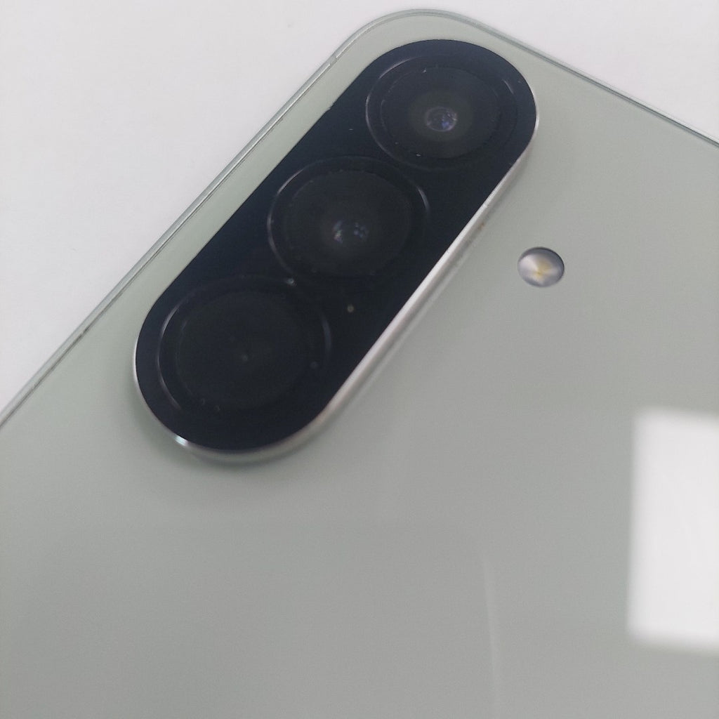 CELULAR SAMSUNG GALAXY A56 SM-A566E (2025) 256 GB 8 GB RAM (SEMINUEVO)