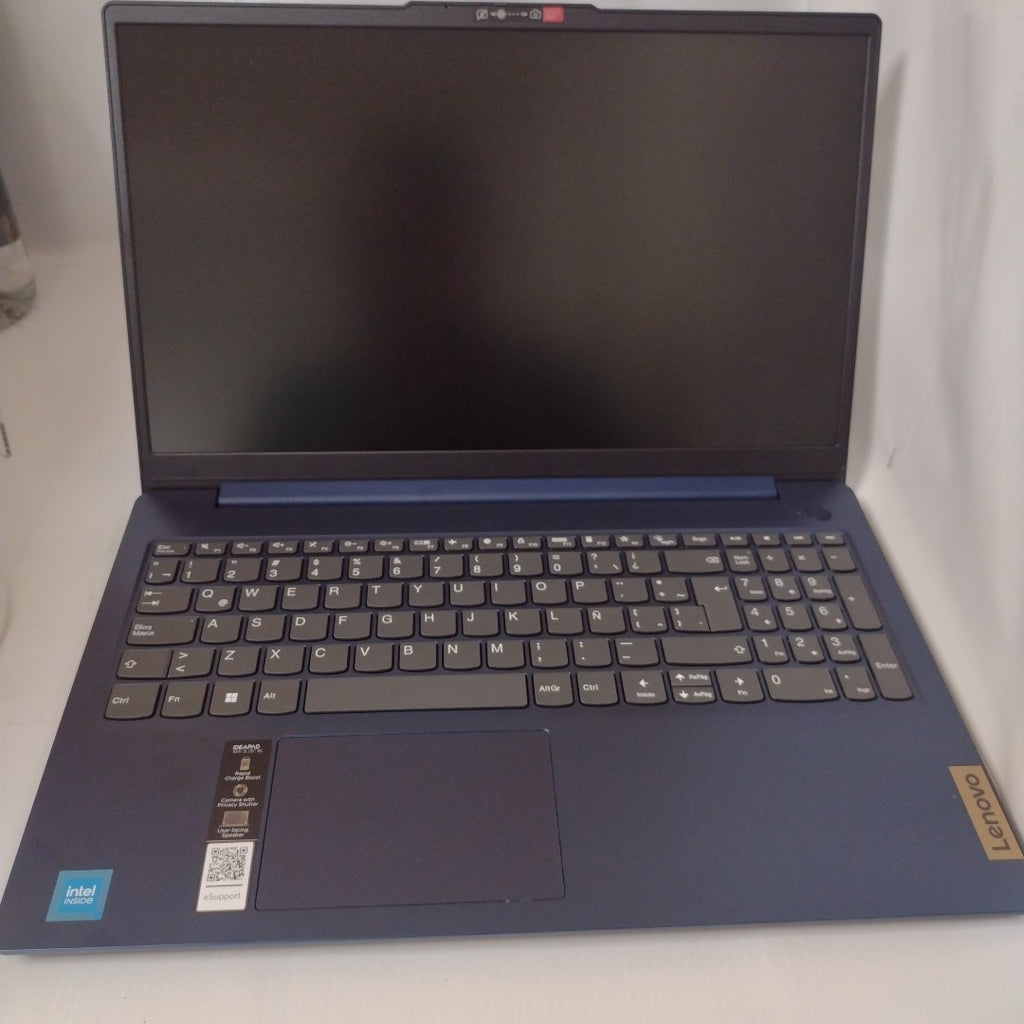 LAPTOP LENOVO IDEAPAD SLIM 3 15IAN8 (2024) 256 GB SSD 8 GB RAM (SEMINUEVO)