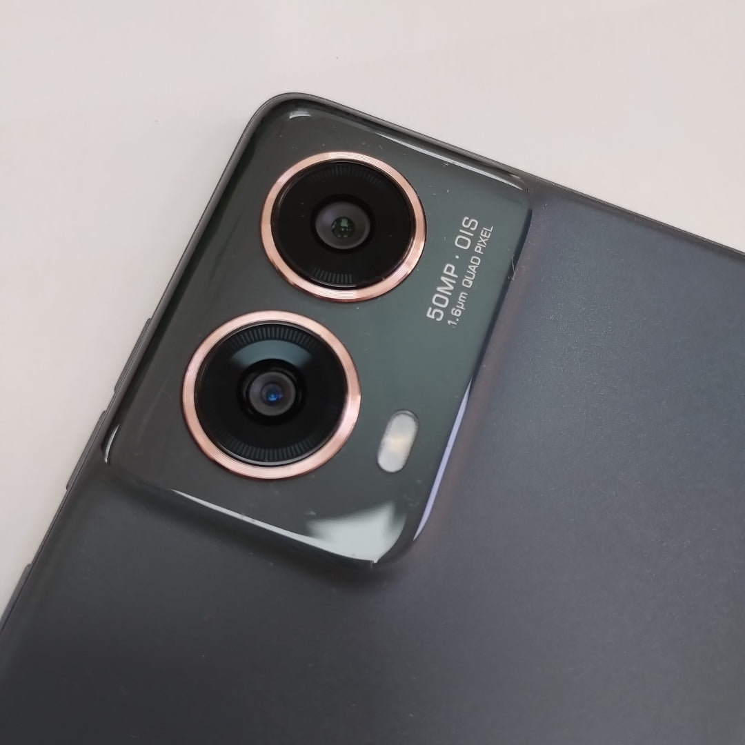 CELULAR MOTOROLA MOTO G85 5G XT2427-1 256 GB 8 GB RAM (SEMINUEVO)