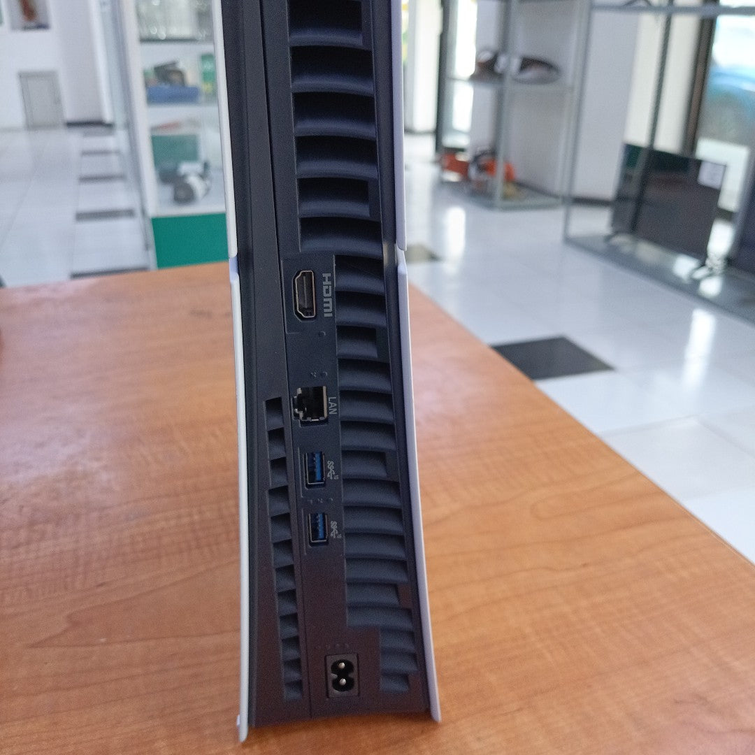 CONSOLA DE VIDEOJUEGO SONY PS5 DIGITAL 825 SSD (SEMINUEVO)