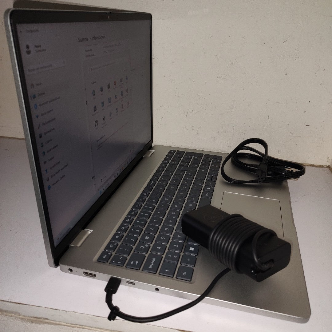 LAPTOP DELL PRO 16 (2025) 512 GB SSD 32 GB RAM (SEMINUEVO)
