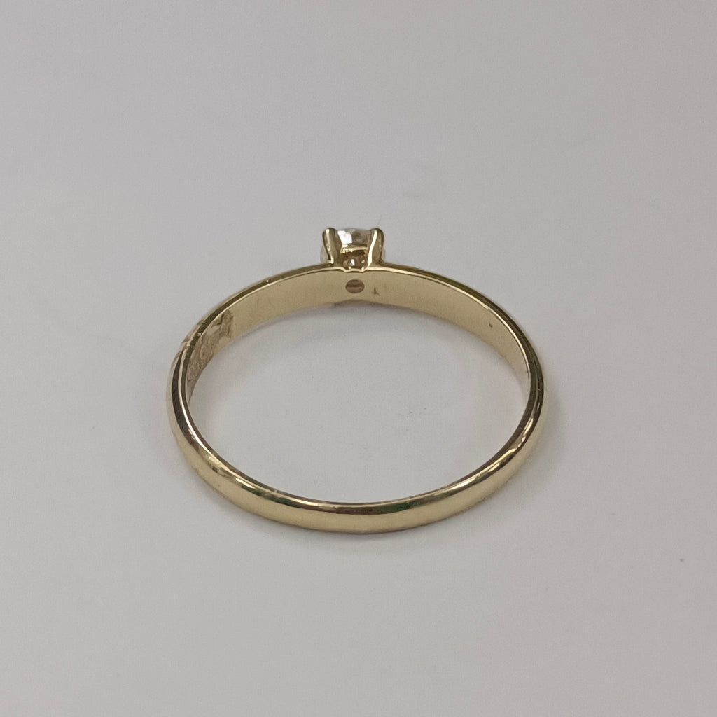 ANILLO SOLITARIO CON DIAMANTE CORTE BRILLANTE 0.19CTS JK SI2, 14K 1.7 G (NUEVO)