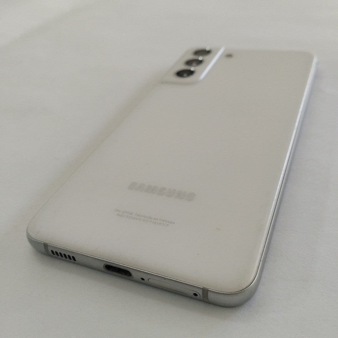 CELULAR SAMSUNG GALAXY S21 FE 5G SM-G990E 256 GB 8 GB RAM (SEMINUEVO)