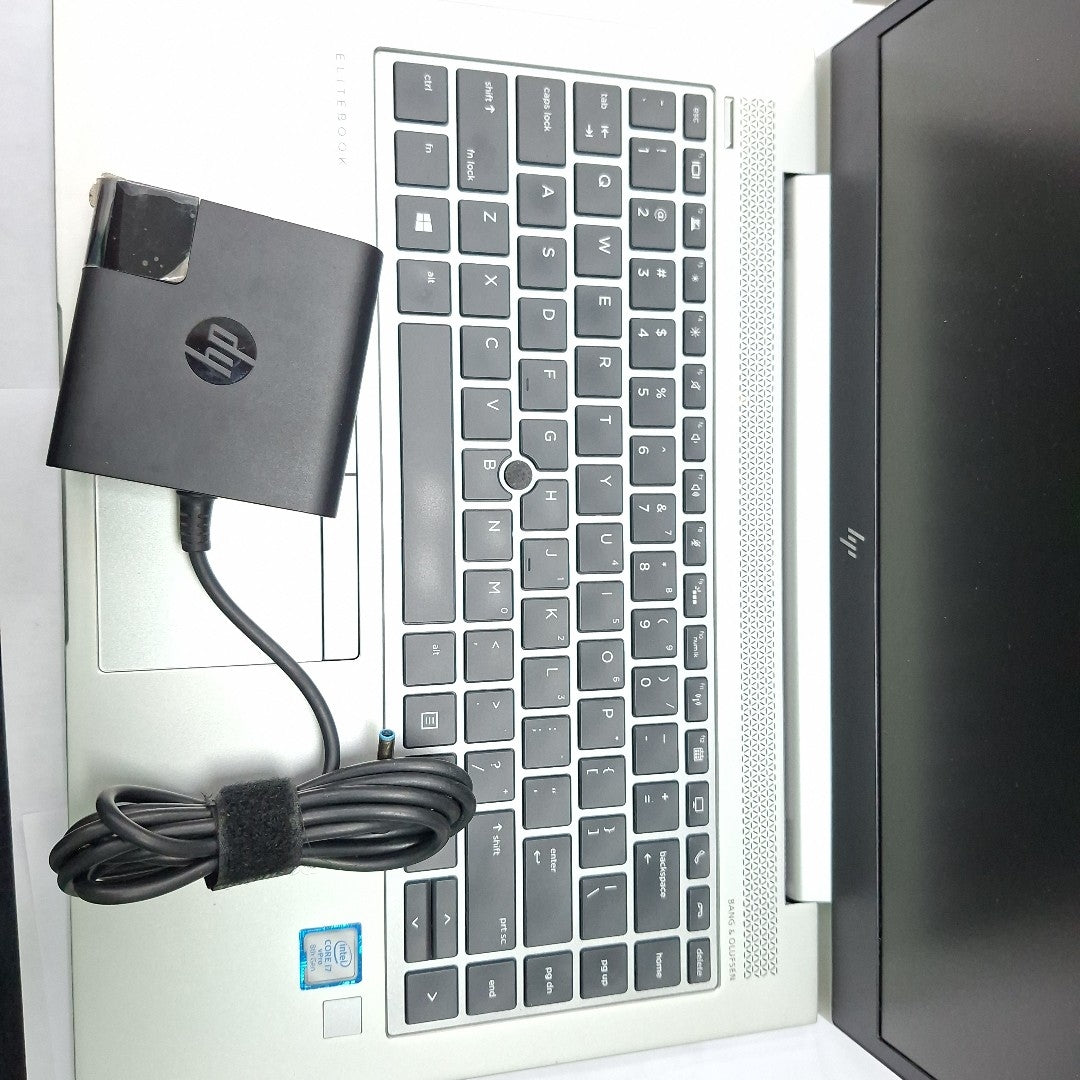 LAPTOP HP ELITEBOOK 840 G6 (2024) 512 GB SSD 32 GB RAM (SEMINUEVO)