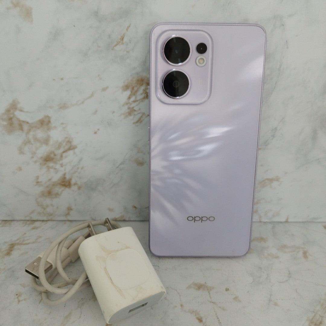 CELULAR OPPO  RENO 13F 5G CPH2699 (2025) 256 GB 12 GB RAM (SEMINUEVO)