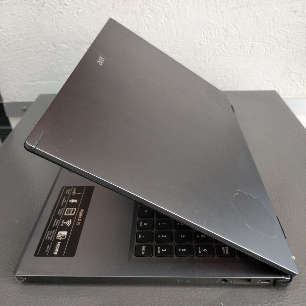 LAPTOP ACER ASPIRE 5 A515-48M-R9NG (2023) 512 GB SSD 8 GB RAM (SEMINUEVO)