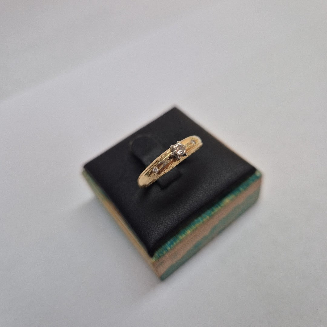 ANILLO. ORO. 14 K 2.6 GRMS (SEMINUEVO)