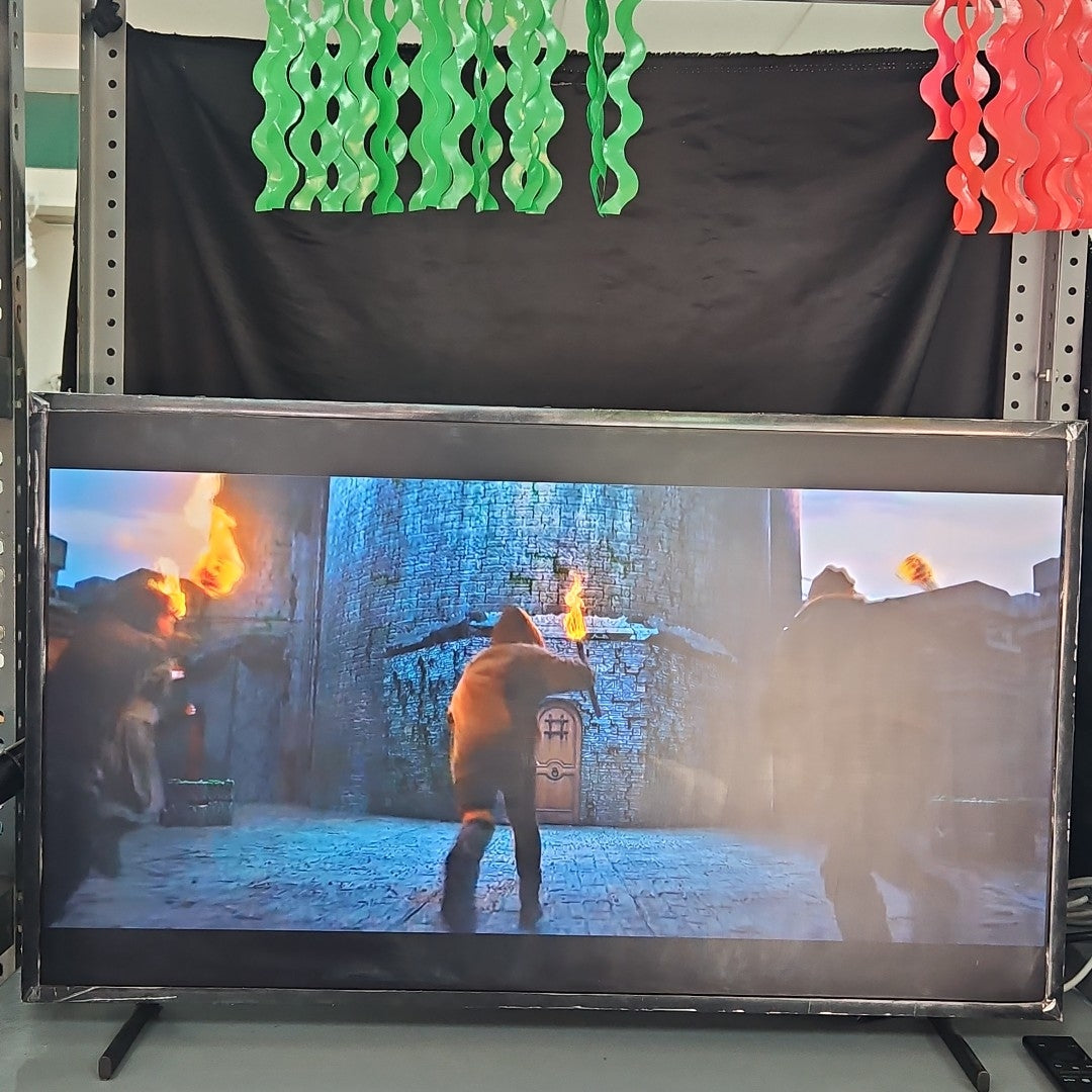 PANTALLA SAMSUNG QN32LS03CBF (2023) 32" QLED 4K (SEMINUEVO)