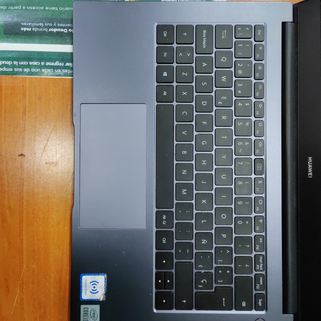 LAPTOP HUAWEI MATEBOOK D14 NBB-WAI9 (2020) 128 GB SSD 8 GB RAM (SEMINUEVO)