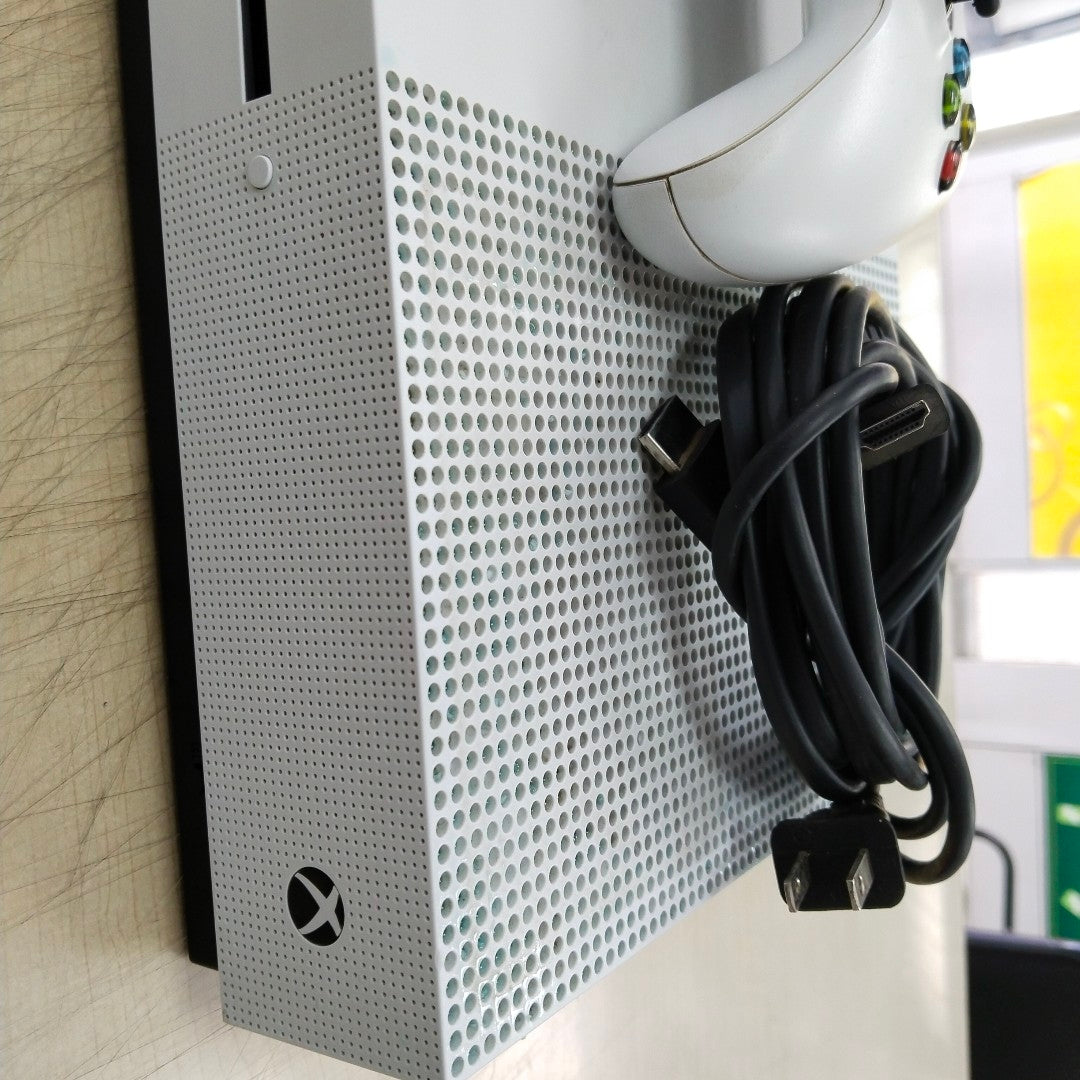 CONSOLA DE VIDEOJUEGO MICROSOFT XBOX ONE S 1 TB