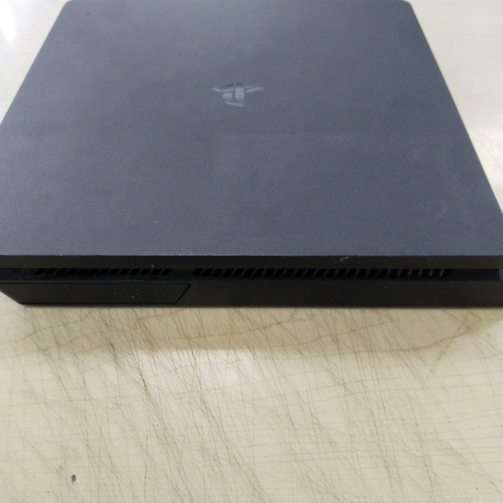 CONSOLA DE VIDEOJUEGO SONY PS4 1 TB (SEMINUEVO)