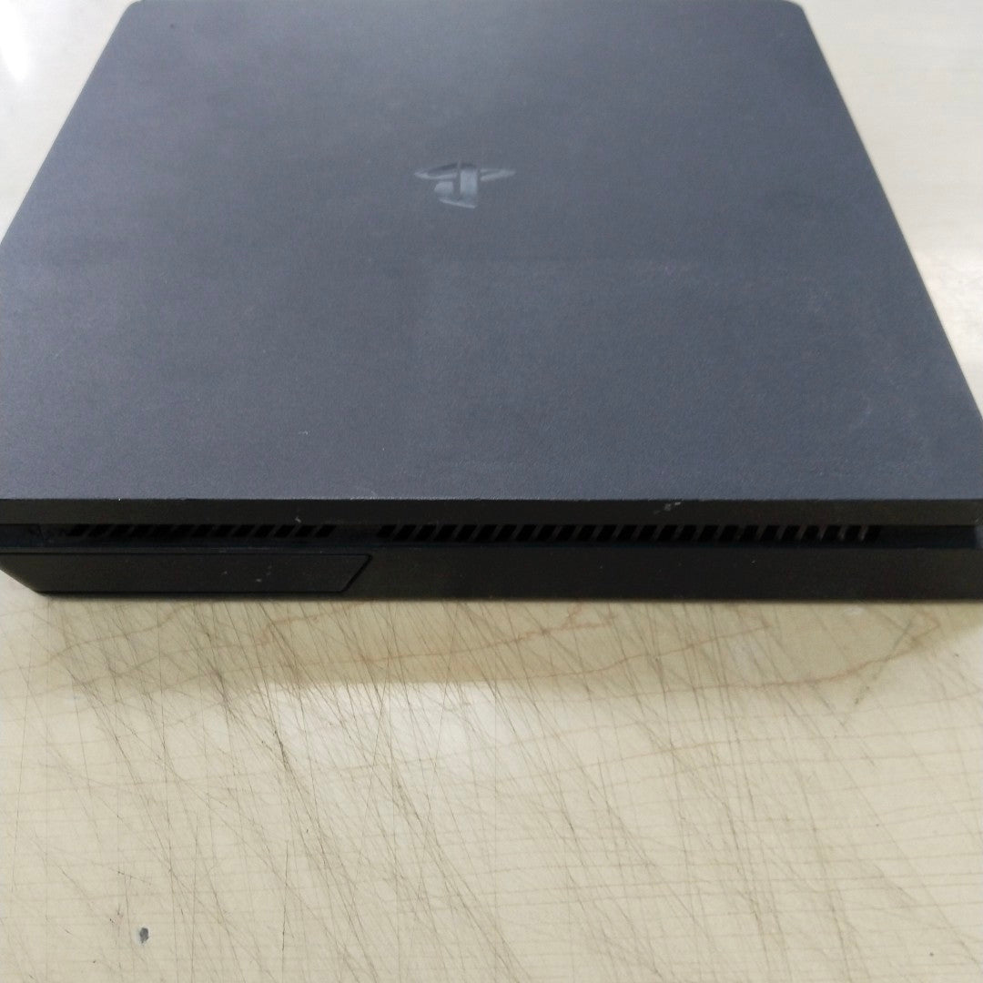 CONSOLA DE VIDEOJUEGO SONY PS4 1 TB (SEMINUEVO)