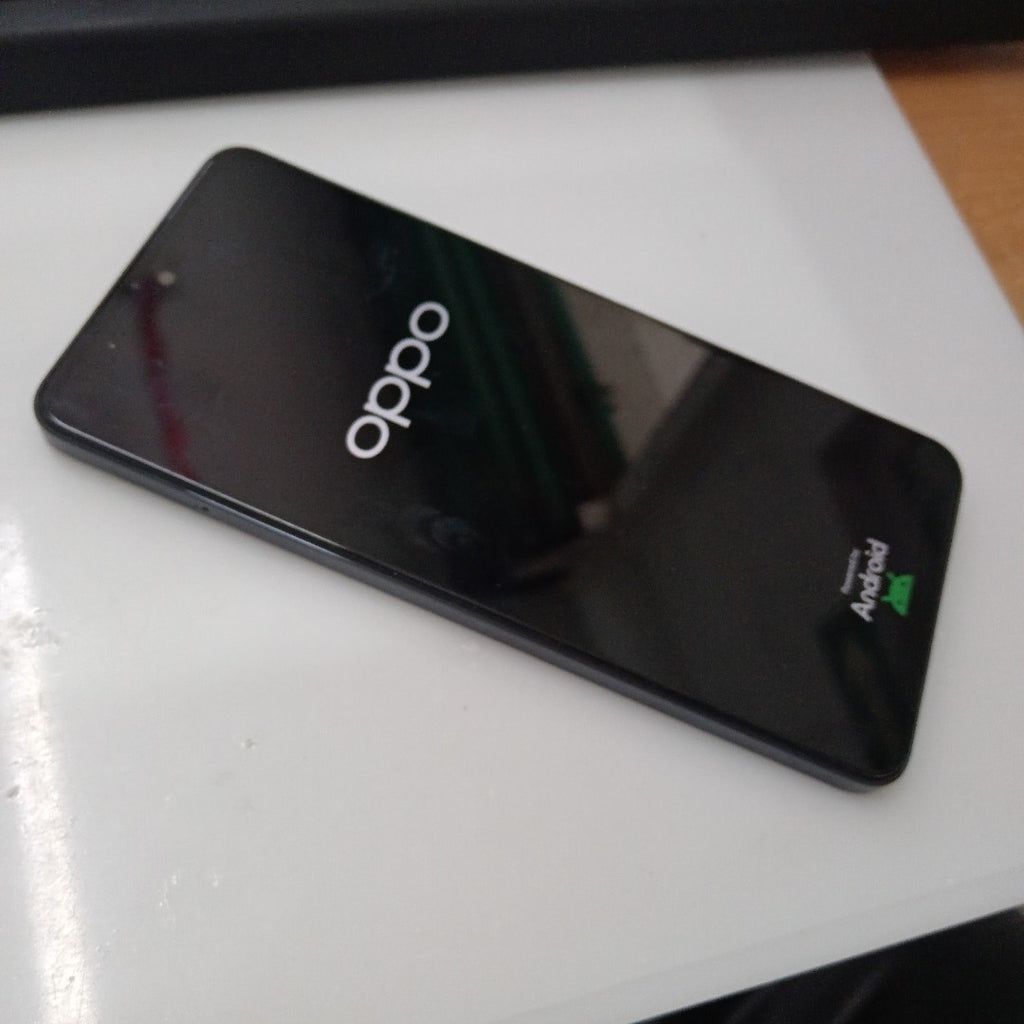 CELULAR OPPO  A80 5G CPH2639 (2024) 256 GB 8 GB RAM (SEMINUEVO)