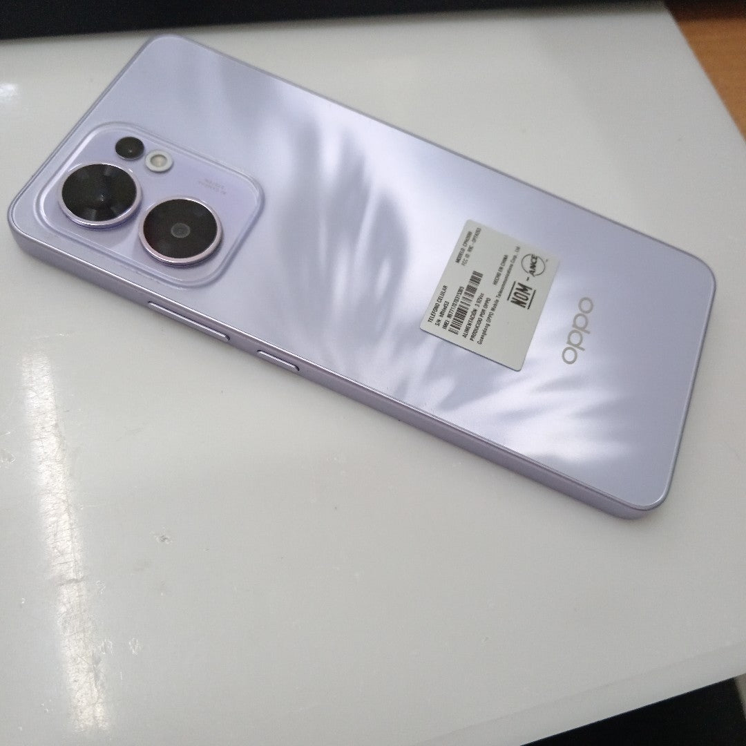 CELULAR OPPO  RENO 13F 5G CPH2699 (2025) 256 GB 12 GB RAM (SEMINUEVO)