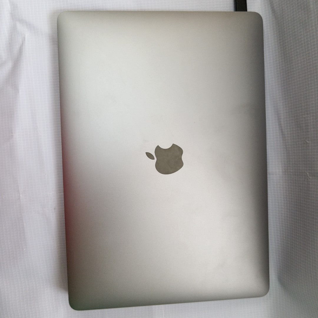 LAPTOP APPLE MACBOOK AIR 13" 2020 3.2 A2337 256 GB SSD 8 GB RAM (SEMINUEVO)