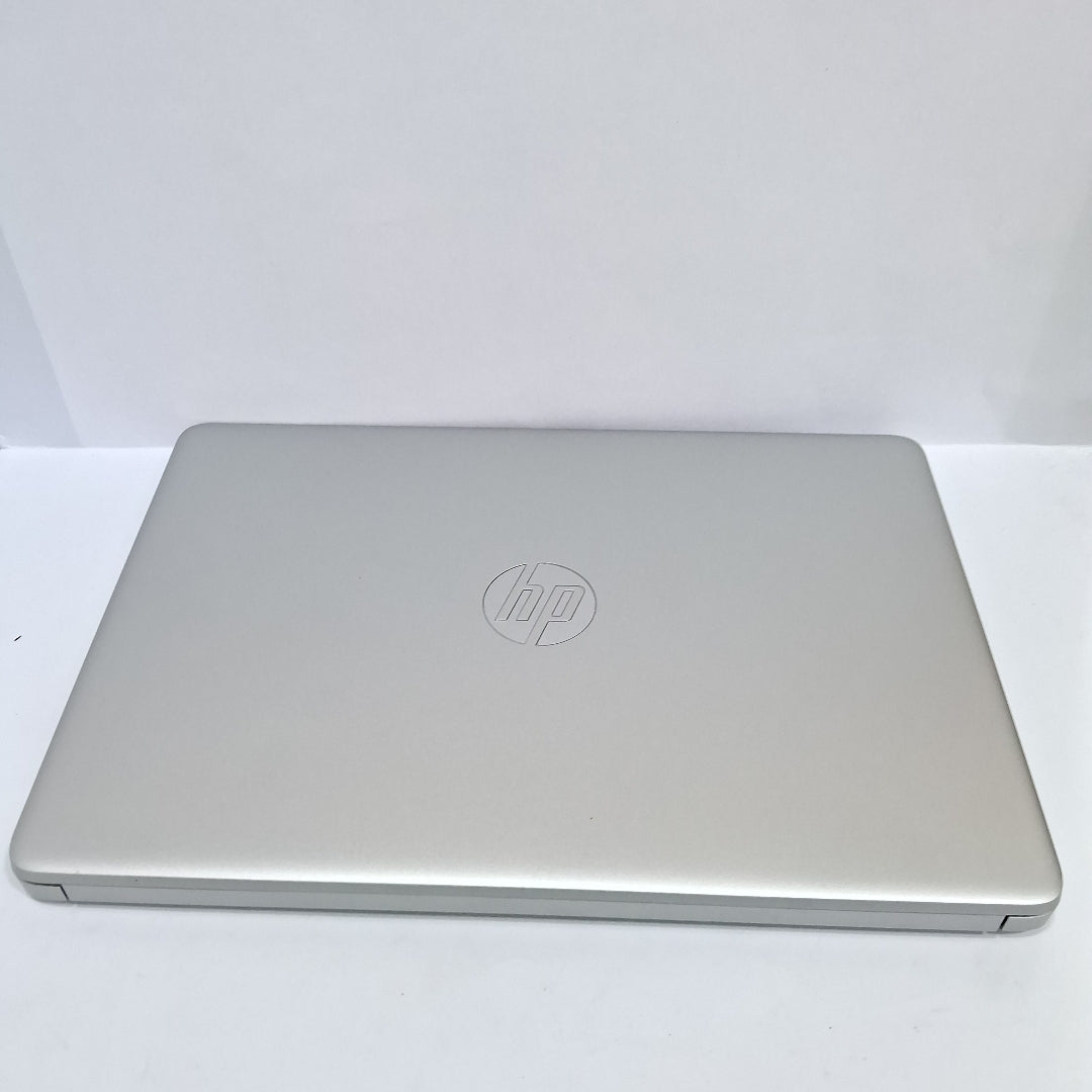 LAPTOP HP 14-DQ0530LA(2024) 256 GB SSD 8 GB RAM (SEMINUEVO)