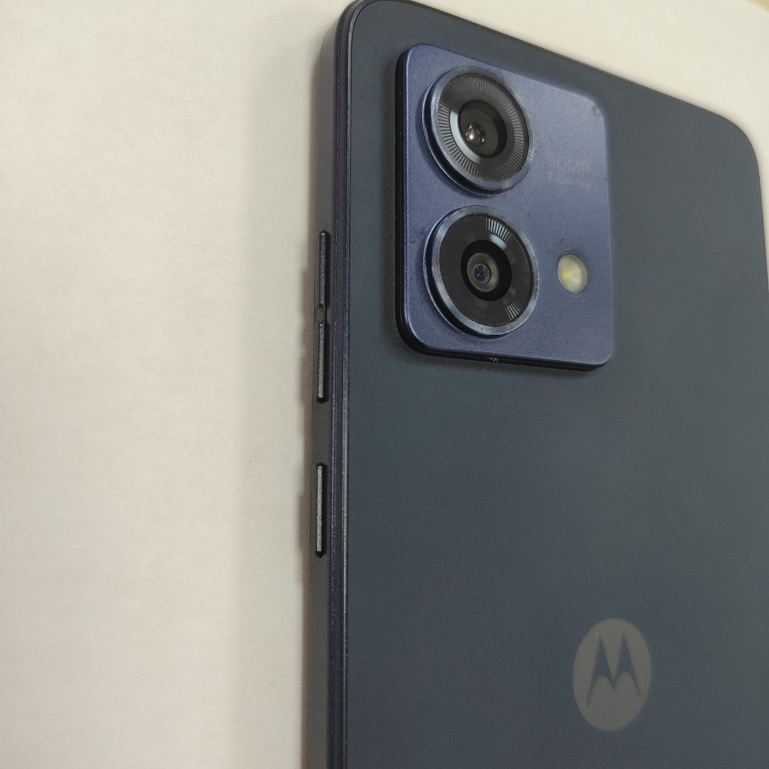 CELULAR MOTOROLA MOTO G84 XT2347-1 (2023) 256 GB 8 GB RAM (SEMINUEVO)